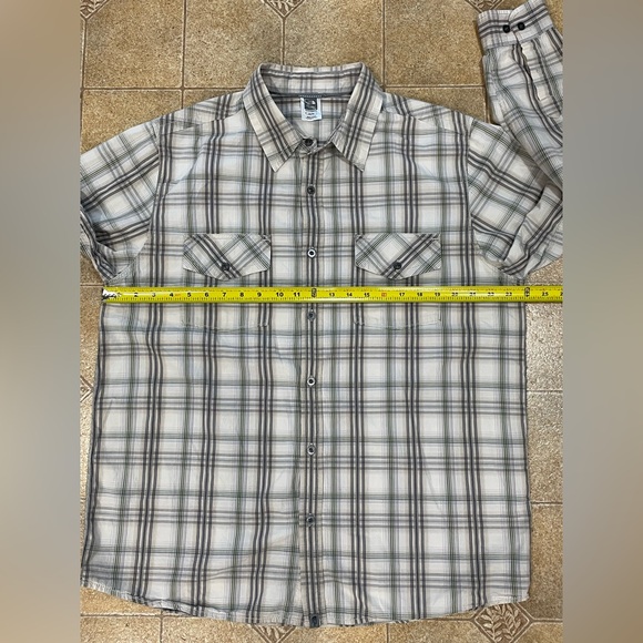 North Face Long Sleeve Button Up Shirt Men’s Size X-Large Gray, Cream, Green EUC - Picture 3 of 12